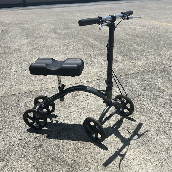 Drive DV8 Steerable Knee Walker Scooter – Excellent Used Condition - Picture 1 of 8